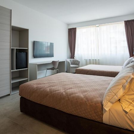 Hotel Bula Bollate Bagian luar foto