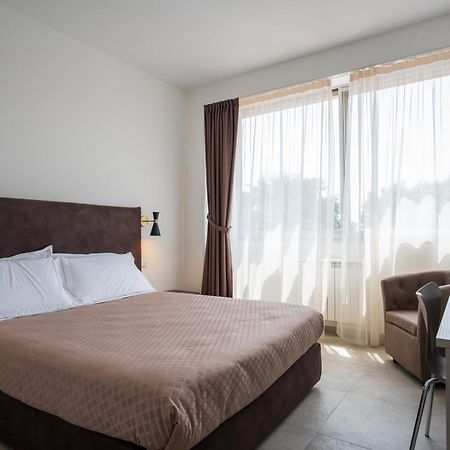 Hotel Bula Bollate Bagian luar foto